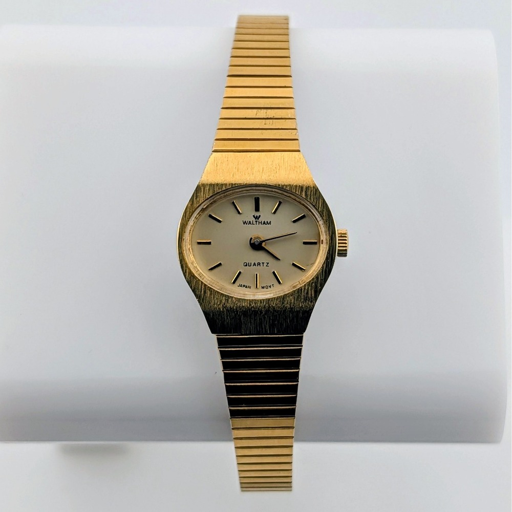 Vintage Waltham Quartz Gold Tone Women's Watch 20mm Adjustable Bracelet 6.75"